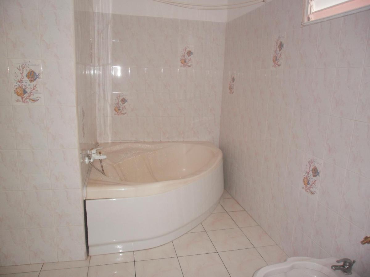 Villa Grandes Pieces Petit-Bourg Luaran gambar